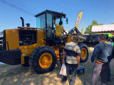 晉工攜手LEADWAY MACHINERY強勢登陸泰國農業機械展，開啟海外市場新篇章